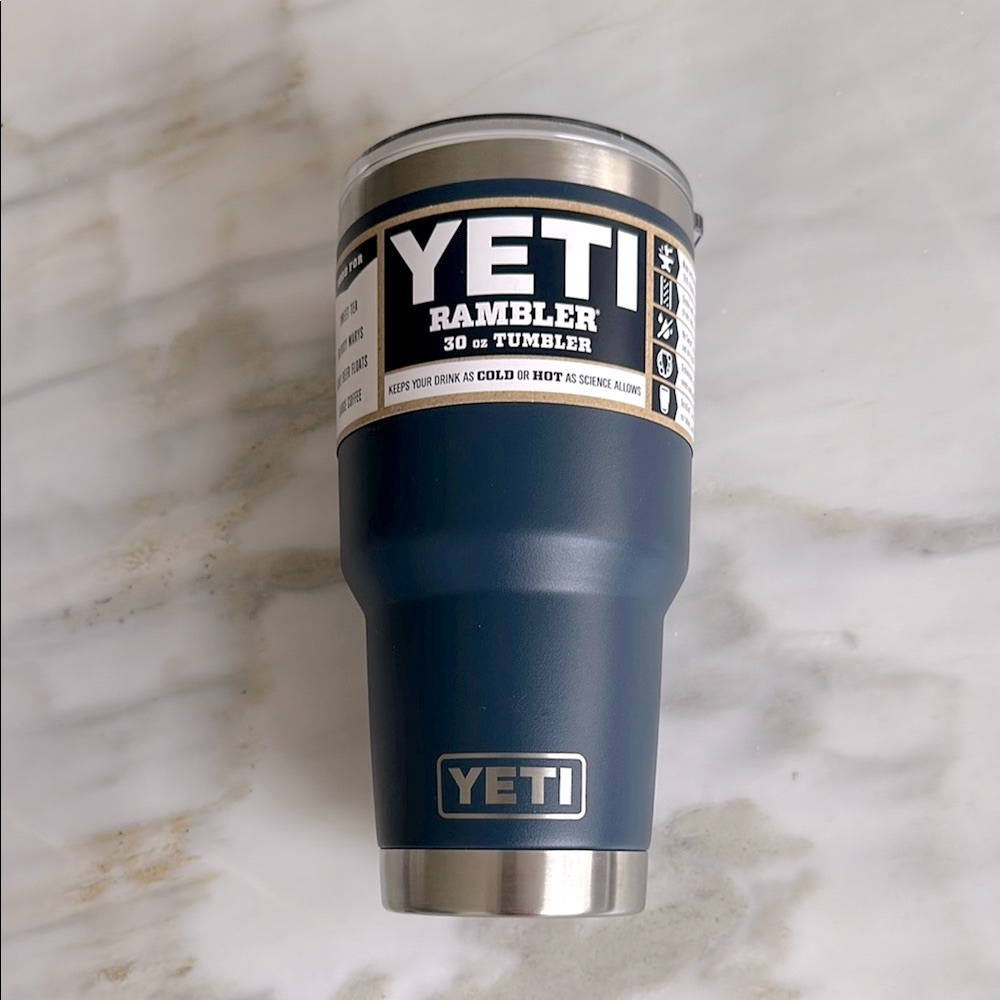 YETI Rambler 30 oz Tumbler - Navy